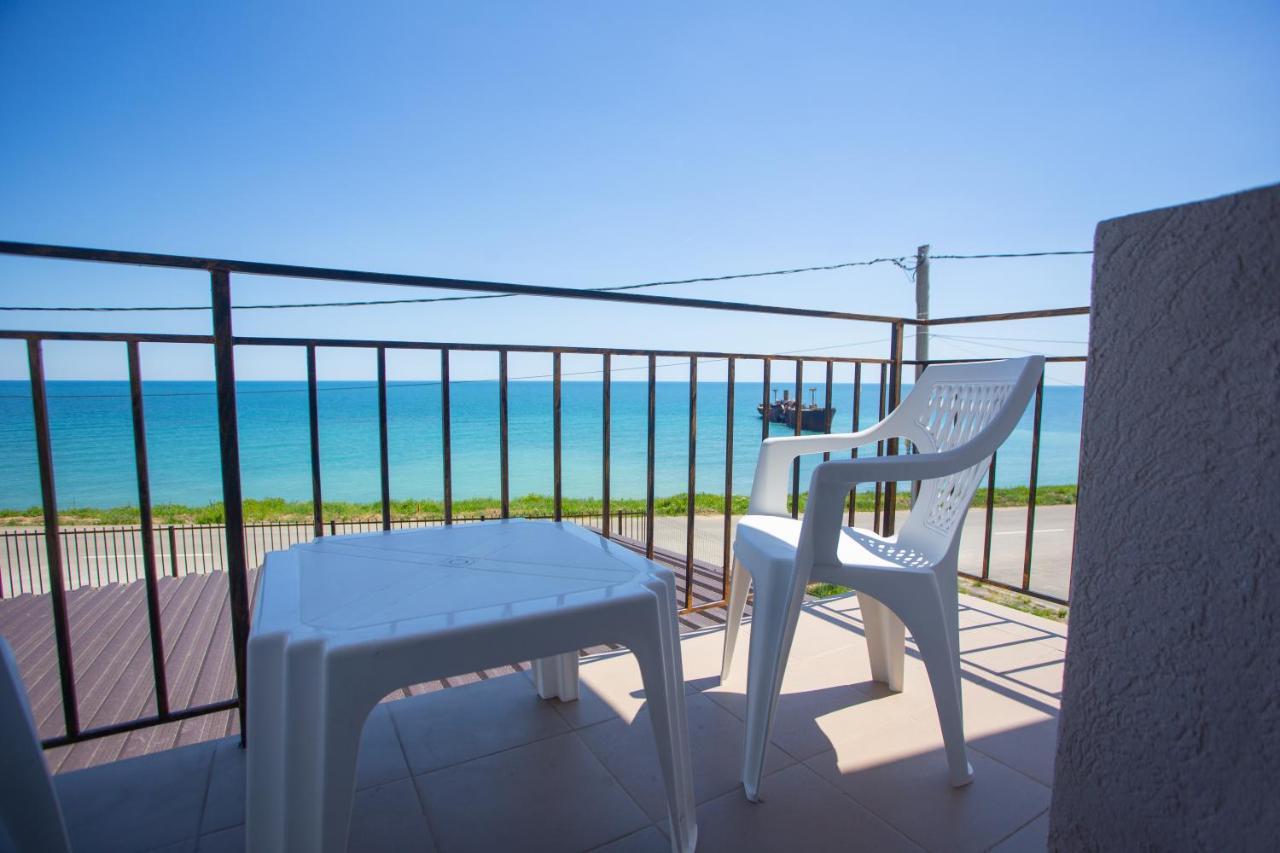 Готель Black Sea View Костінешть Екстер'єр фото