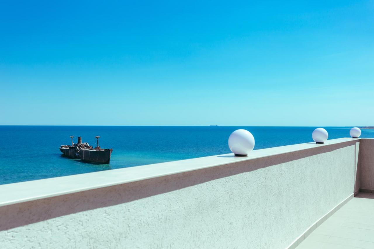 Готель Black Sea View Костінешть Екстер'єр фото