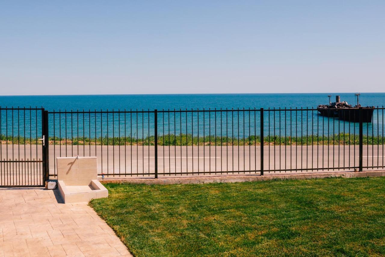 Готель Black Sea View Костінешть Екстер'єр фото