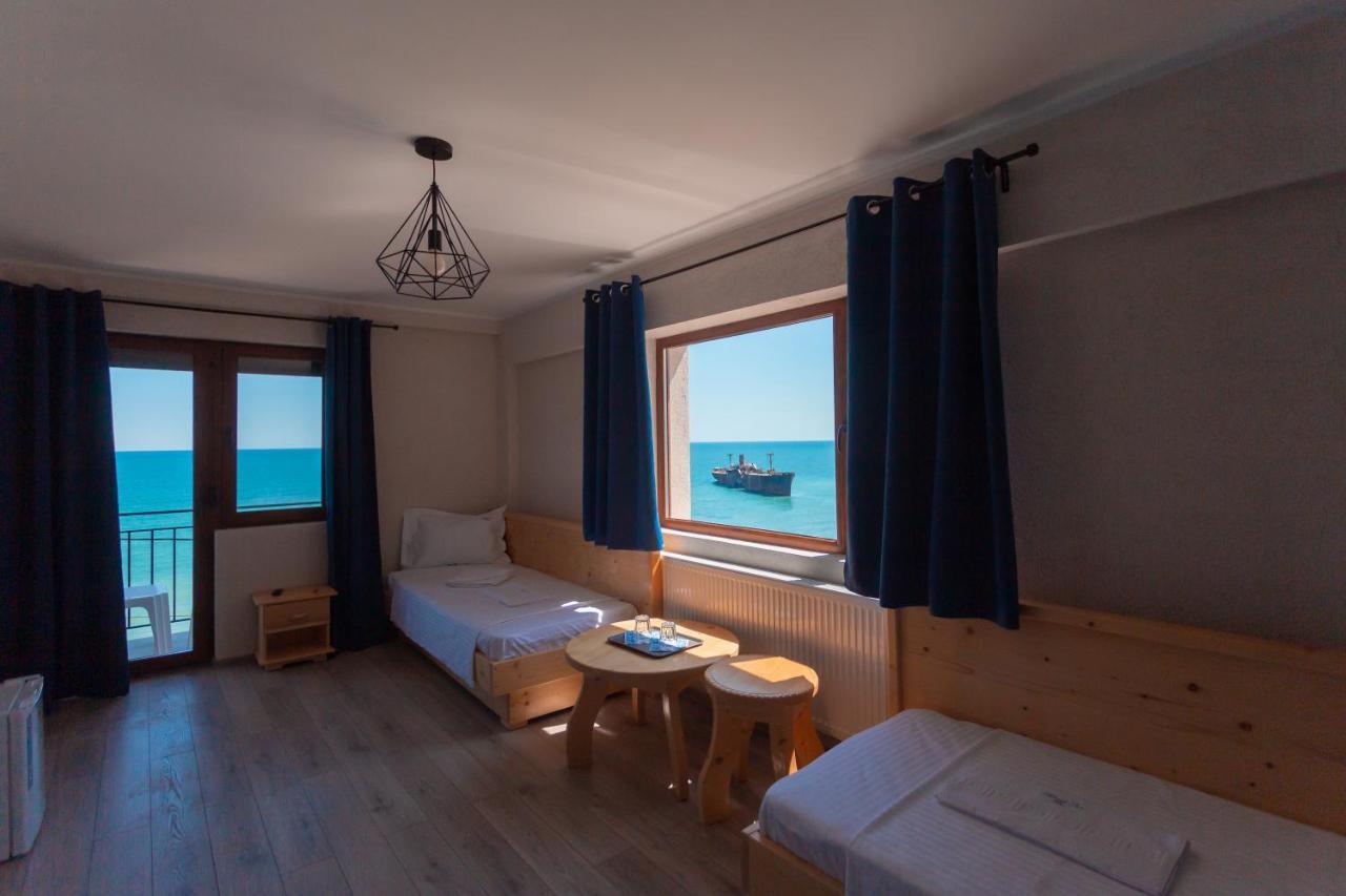 Готель Black Sea View Костінешть Екстер'єр фото