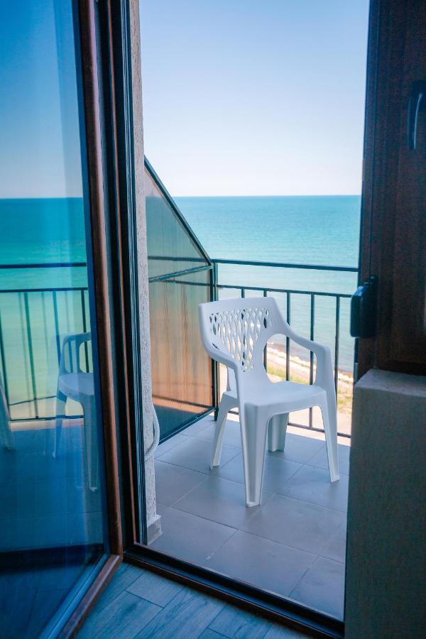 Готель Black Sea View Костінешть Екстер'єр фото
